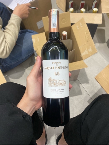 Rượu vang đỏ Domaine de Larrivet Haut Brion