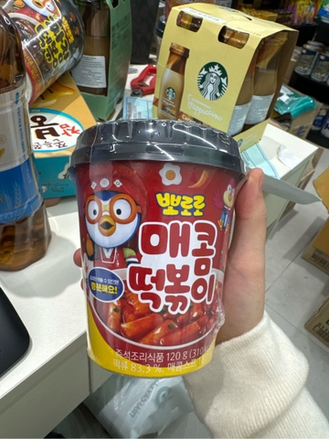 Bánh gạo sốt cay Pororo (có kèm nước sốt)- PORORO CUP TTEOKBOKKI (SWEET&SPICY), 120g/ly