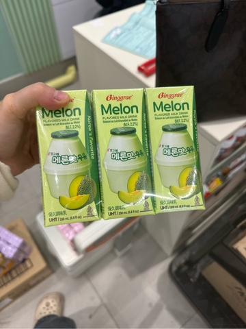 Sữa hương dưa gang Binggrea ,MELON MILK .200ml /hộp