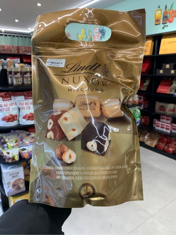 Sô cô la sữa hạt phỉ Lindt Nuxor Beutel Mischung 700gr