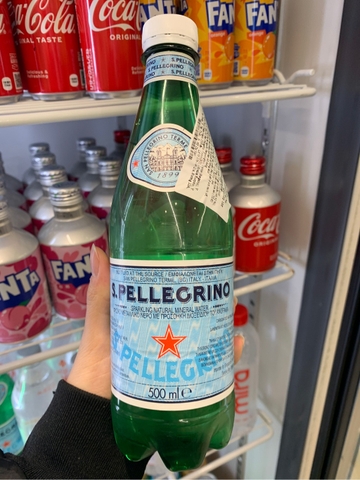 Nước khoáng có ga tự nhiên 500ml S.pellegrino