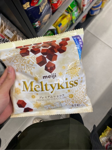 Sô cô la tươi Meji Meltykis Premium
