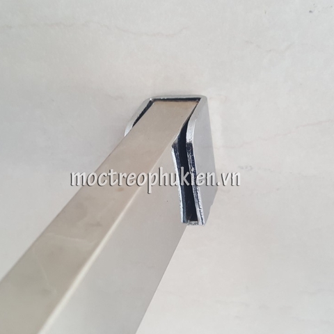 Cốc đỡ thanh hộp inox bắn trực tiếp vào tường D9
