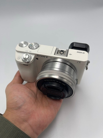 Sony A6000