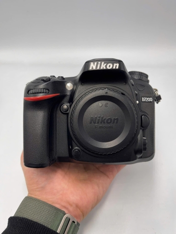 Nikon D7200