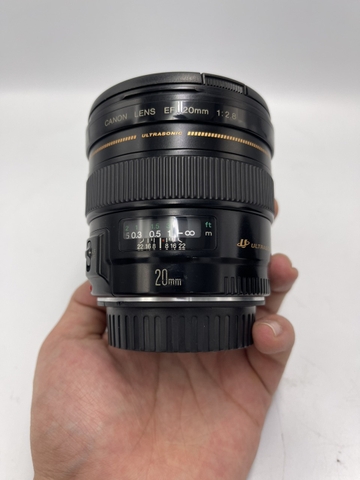 Canon EF 20mm F2.8 USM