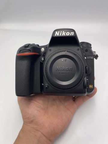 Nikon D750