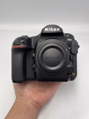 Nikon D850