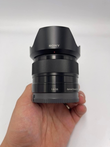 Sony E 35mm F1.8 OSS