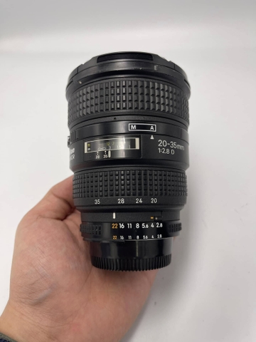 Nikon AF 20-35mm F2.8D IF