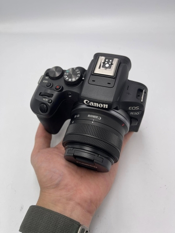 Canon EOS R10 Kit RF-S 18-45mm F4.5-6.3 IS STM