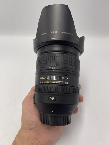 Nikon AF-S 28-300mm F3.5-5.6G ED VR