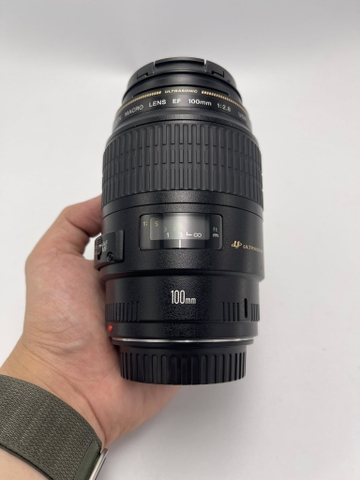 Canon EF 100mm F2.8 USM Macro