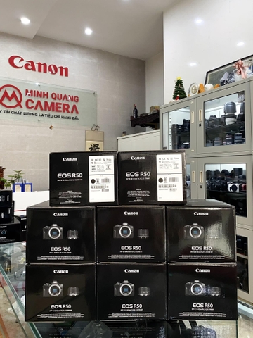 Canon EOS R50 Kit RF-S 18-45mm F4.5-6.3 IS STM (New)