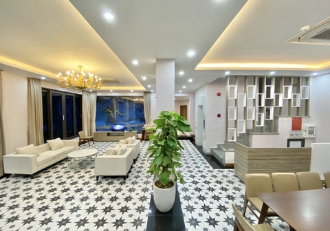 Queen Villa 8PN Beverly Hills Hạ Long