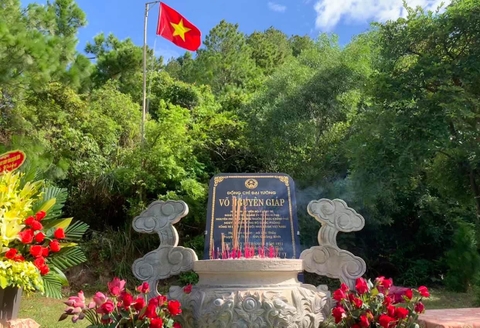 Tour Quảng Bình - Vũng Chùa - Phong Nha - Đồi Cát 3 ngày 2 đêm