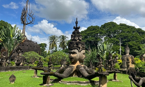 Tour Lào 6 ngày 5 đêm - XIÊNG KHOẢNG - LUANG PRABANG - VIÊNG CHĂN - PAKSAN