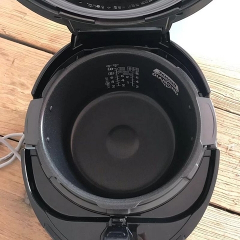 Nồi Cơm Áp Suất Điện Cuckoo CRP-QS1010FG 1.8L