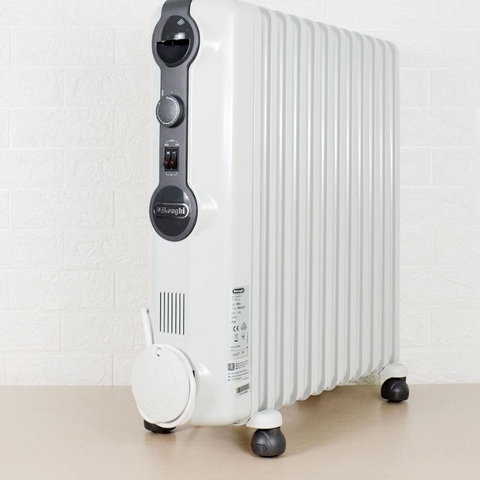 Máy sưởi dầu DELONGHI TRRS 1225