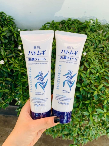 Sữa rửa mặt trắng da Hatomugi 170g