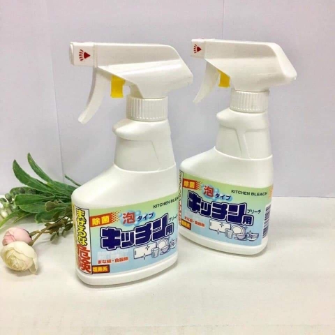 Chai xịt tẩy rửa đồ dùng nhà bếp Rocket 300ml