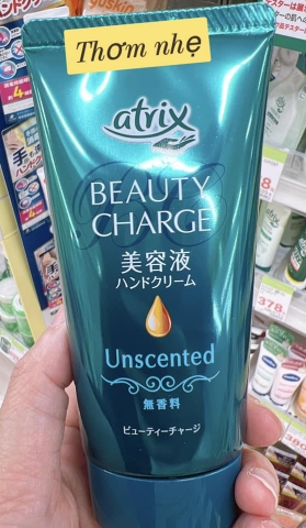 Kem dưỡng tay AtrIx Beauty Charge 80g