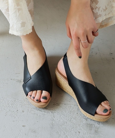 Sandal nữ đế xuồng 6cm Kosu K-22060