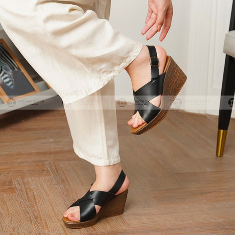 Sandal nữ đế xuồng 8cm Kosu K-22978