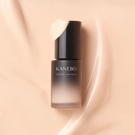 Kem nền siêu mịn Kanebo Comfort Skin Wear