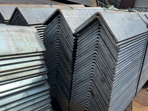 Sắt thép v50x50x3: Báo giá & quy cách trọng lượng