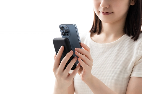 SẠC DỰ PHÒNG HÍT TỪ TÍNH KHÔNG DÂY INNOSTYLE POWERGO MAGNECTIC 15W (WIRELESS) PD/QC3.0 22.5W 10000MAH