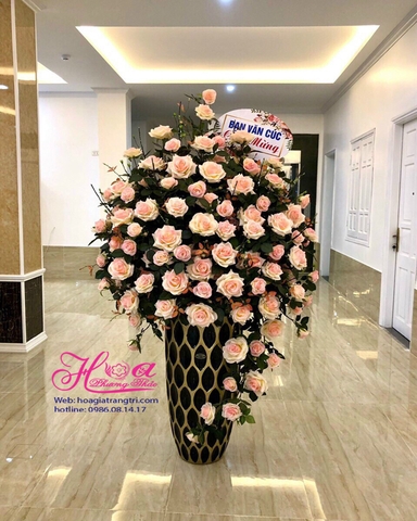 Hoa giả-Hoa hồng đại sảnh