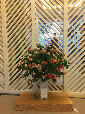 Hoa lụa cao cấp thu hút 