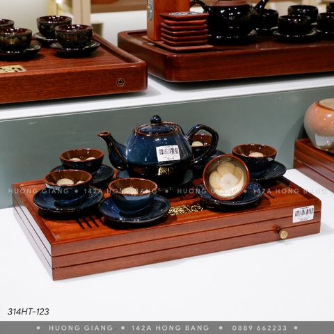 Bộ ấm chén đĩa bay xanh