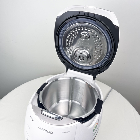 Nồi cơm điện cao tần áp suất Cuckoo CRP-DHAS069FW 1.08L (lòng inox)