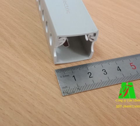 Máng nhựa răng lược - Taiphaco  25x25