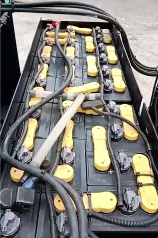 Xe Nâng Điện Đứng Lái 2500kg
