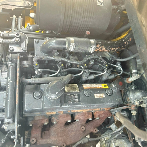 Xe Nâng 5 Tấn Komatsu Đã Qua Sử Dụng - Model FH50-1 (Sản Xuất: 12/2013)