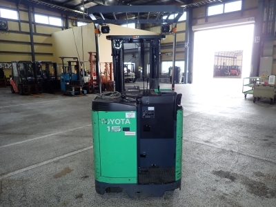 Xe Nâng điện đứng lái 1,5 tấn chui công