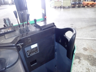 Xe Nâng điện đứng lái 1,5 tấn chui công