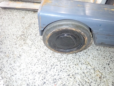 Xe Nâng điện đứng lái 1,5 tấn chui công