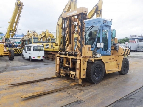 Xe Nâng Cũ 12 Tấn Hãng Komatsu FD120-8 Sản xuất 2010
