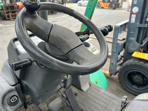 Xe Nâng Cũ 5 Tấn Động Cơ Dầu Sản Xuất 2015 – Nhập Nhật, Giá Chỉ 365 Triệu