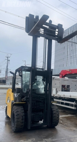 Xe Nâng Cũ 4 Tấn Xuất Xứ Osaka Nhật Bản