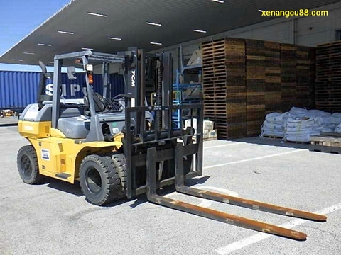 Xe Nâng Chạy Dầu 6 Tấn (6000kg) đời 2017