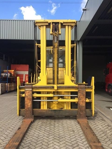 Xe nâng cũ 18 tấn TCM
