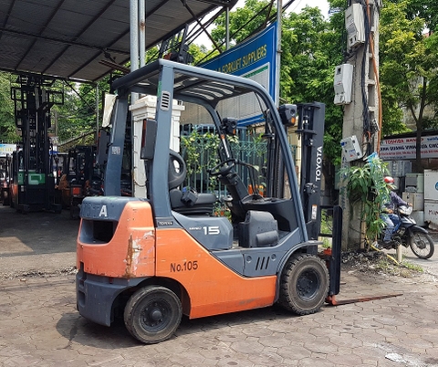 Xe Nâng 1,5 tấn máy dầu Toyota 8FD18-31168
