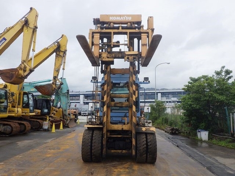 Xe Nâng Cũ 12 Tấn Hãng Komatsu FD120-8 Sản xuất 2010