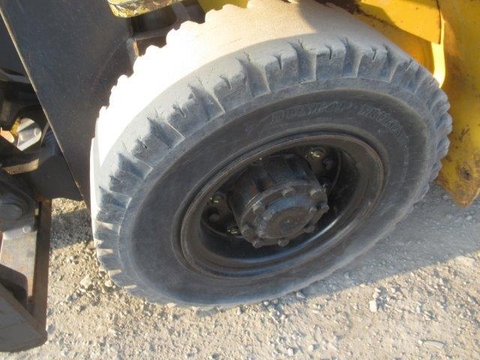 Xe nâng dầu Komatsu 2500kg