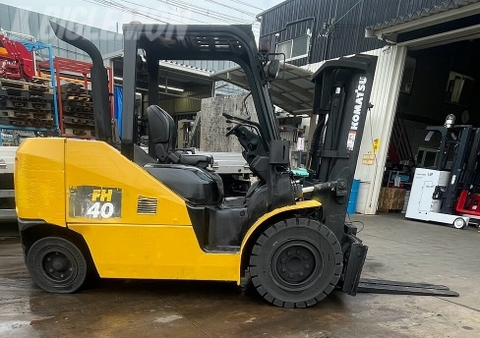 Xe Nâng Cũ 4 Tấn Xuất Xứ Osaka Nhật Bản